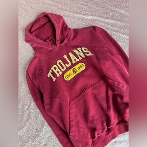 USC Trojans Hoodie Unisex M Red Gold Pullover Sweatshirt Stitched NCAA Team